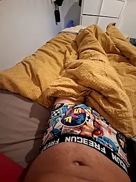 Snapshot of Yoaannn chatting on 10-12-25, 08:46 Yoaannn online show from 10-12-25, 08:46