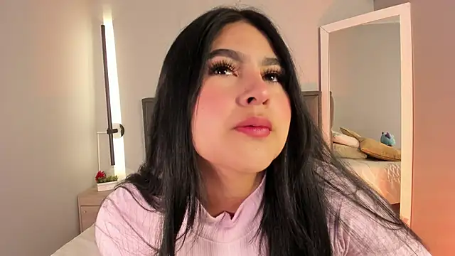 Emma  clark  online show from 01-13-26, 12:54