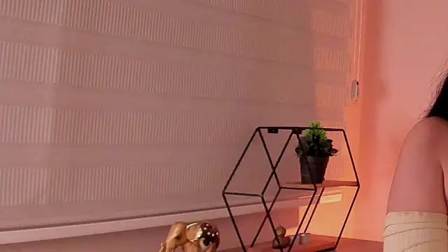 Emma  clark  online show from 03-06-26, 12:23