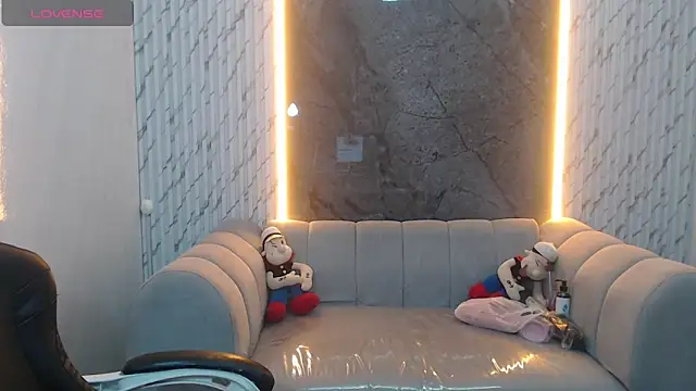 Snapshot of Gumball_b chatting on 10-10-25, 03:27 Gumball b online show from 10-10-25, 03:27