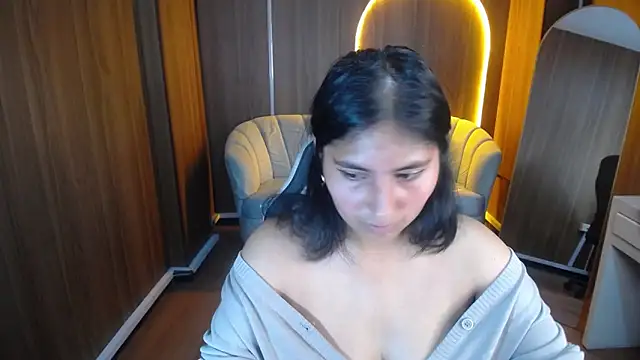 Snapshot of Gumball_b chatting on 10-18-25, 07:58 Gumball b online show from 10-18-25, 07:58