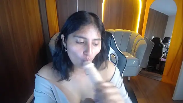 Snapshot of Gumball_b chatting on 11-16-25, 03:12 Gumball b online show from 11-16-25, 03:12