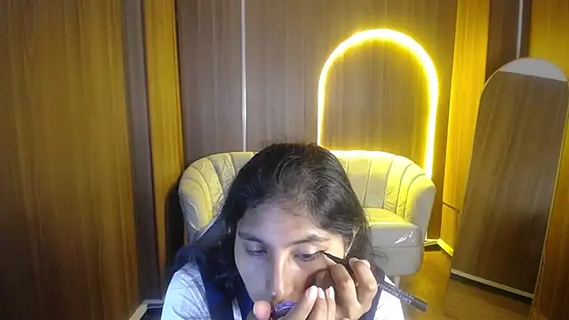 Snapshot of Gumball_b chatting on 11-20-25, 03:18 Gumball b online show from 11-20-25, 03:18