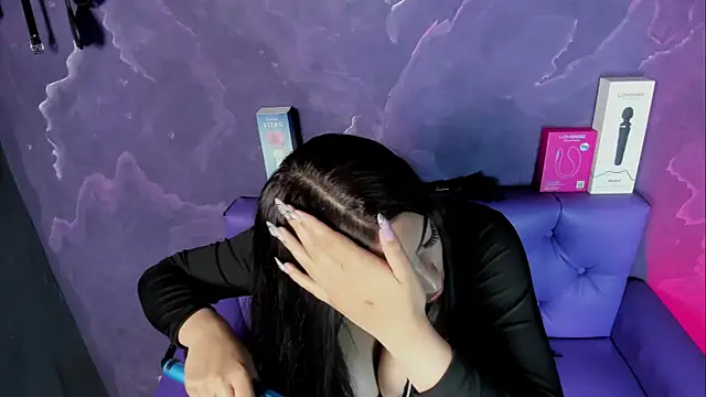 Snapshot of Lili_milk20 chatting on 10-18-25, 07:14 Lili milk20 online show from 10-18-25, 07:14