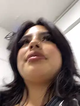 Lili milk20 online show from 04-21-26, 01:42