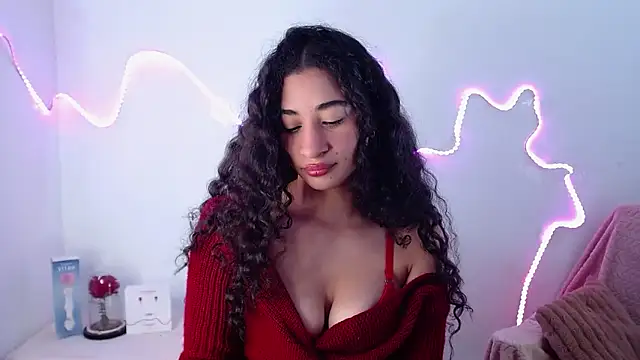 Snapshot of heartty_Milah chatting on 10-01-25, 03:18 heartty Milah online show from 10-01-25, 03:18