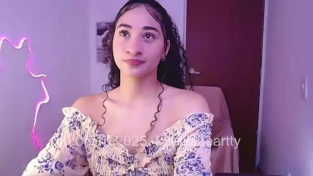 Snapshot of heartty_Milah chatting on 10-07-25, 07:22 heartty Milah online show from 10-07-25, 07:22