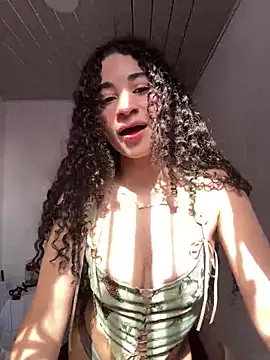 Snapshot of heartty_Milah chatting on 10-26-25, 07:09 heartty Milah online show from 10-26-25, 07:09