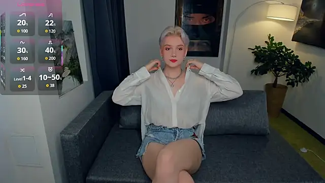 Snapshot of OdelynaAsp chatting on 09-21-25, 11:01 OdelynaAsp online show from 09-21-25, 11:01