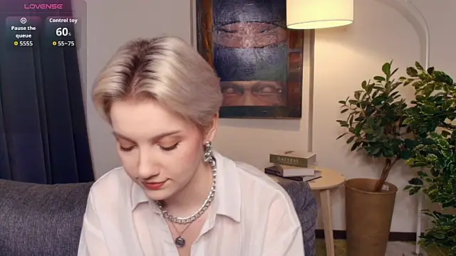 Snapshot of OdelynaAsp chatting on 11-23-25, 11:32 OdelynaAsp online show from 11-23-25, 11:32