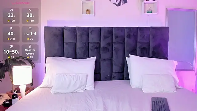 Phillicious   online show from 09-13-25, 09:36