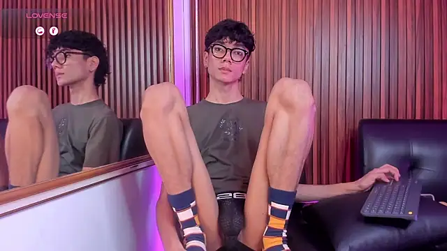 Phillicious   online show from 02-01-26, 06:34