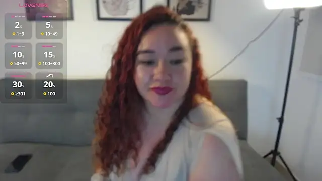 Snapshot of Paris_boobsbbw chatting on 10-11-25, 09:35 Paris boobsbbw online show from 10-11-25, 09:35