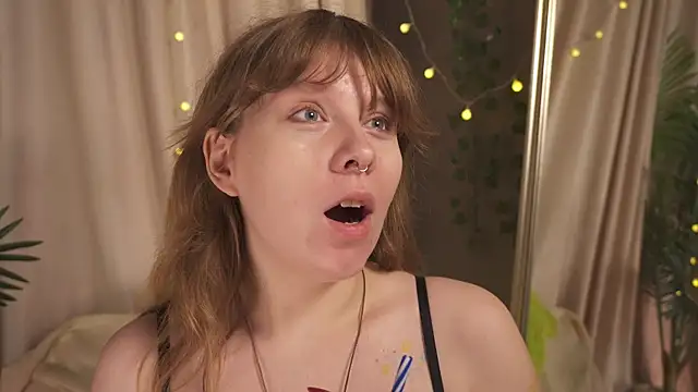 Snapshot of Sense_Of_Rosemary chatting on 10-25-25, 06:10 Sense Of Rosemary online show from 10-25-25, 06:10