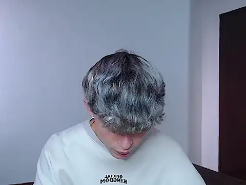 john vichenso online show from 10-17-25, 08:33