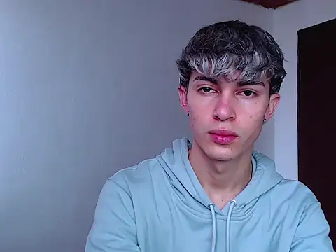 john vichenso online show from 10-19-25, 04:51