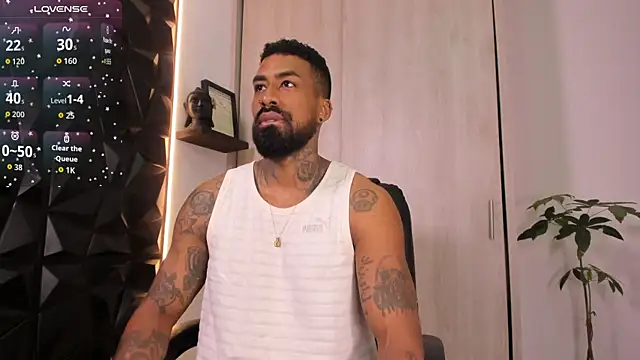 Snapshot of OstinDaniels chatting on 01-17-26, 11:30 OstinDaniels online show from 01-17-26, 11:30