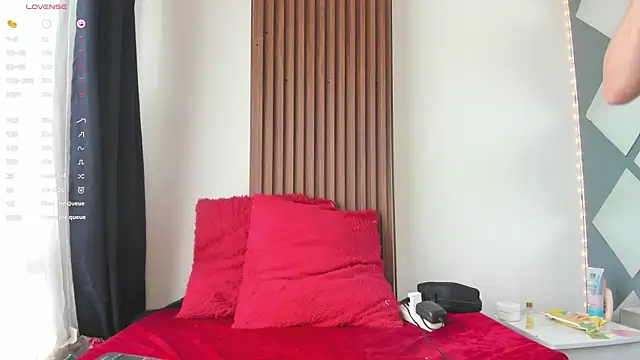 Snapshot of hannah_lover chatting on 09-10-25, 07:47 hannah lover online show from 09-10-25, 07:47