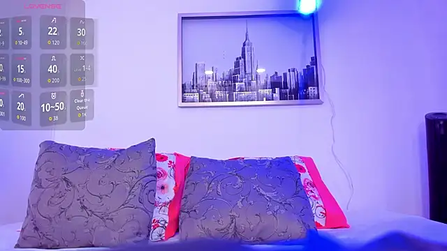 Snapshot of sarah_ashbourne chatting on 09-12-25, 11:54 sarah ashbourne online show from 09-12-25, 11:54