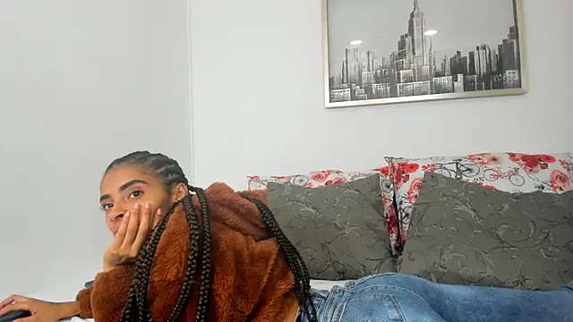 Snapshot of sarah_ashbourne chatting on 09-22-25, 11:56 sarah ashbourne online show from 09-22-25, 11:56