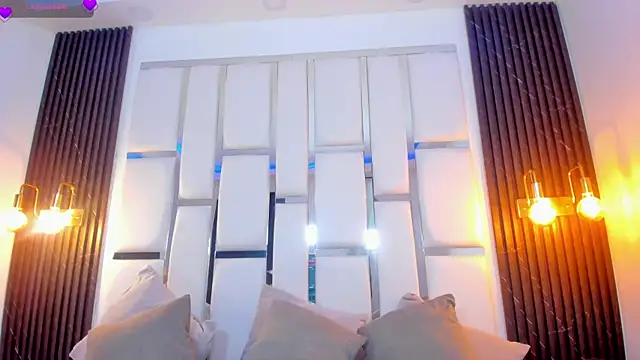 Snapshot of sarah_ashbourne chatting on 10-04-25, 01:53 sarah ashbourne online show from 10-04-25, 01:53