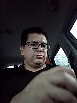 Snapshot of lucho8690 chatting on 09-08-25, 09:14 lucho8690 online show from 09-08-25, 09:14