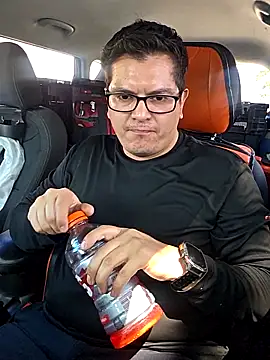 Snapshot of lucho8690 chatting on 09-13-25, 06:08 lucho8690 online show from 09-13-25, 06:08