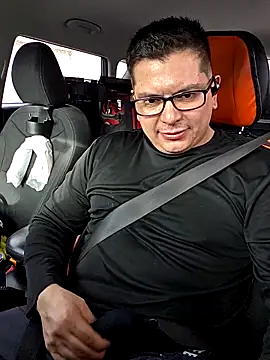 Snapshot of lucho8690 chatting on 09-18-25, 09:39 lucho8690 online show from 09-18-25, 09:39