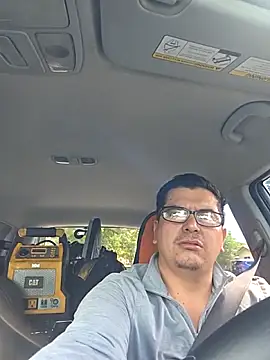 Snapshot of lucho8690 chatting on 10-09-25, 04:16 lucho8690 online show from 10-09-25, 04:16