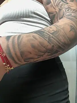 MiaKiittyy online show from 03-25-26, 11:11