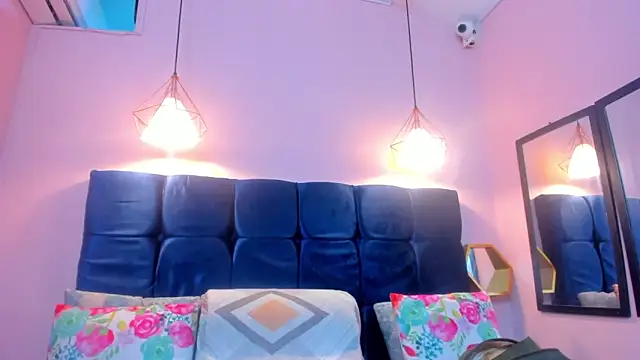 neferet opal online show from 02-14-26, 12:18