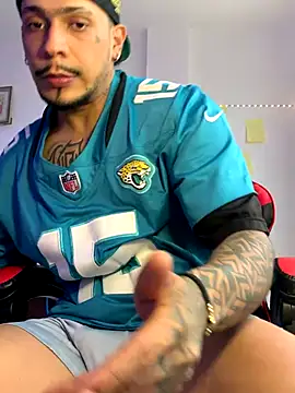 Snapshot of DeimonOficial chatting on 10-04-25, 10:41 DeimonOficial online show from 10-04-25, 10:41