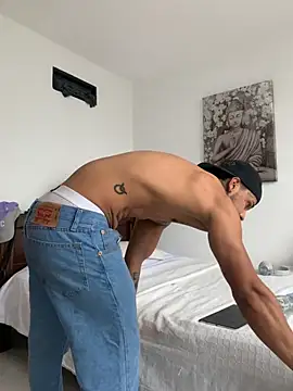 Snapshot of DeimonOficial chatting on 11-14-25, 03:44 DeimonOficial online show from 11-14-25, 03:44