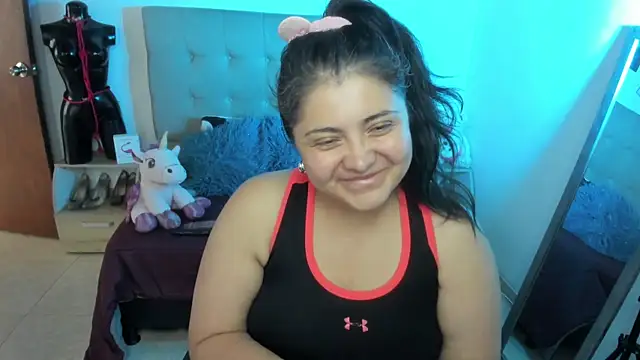 TifanyAmazinng online show from 12-16-25, 12:21