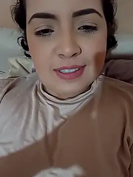 Snapshot of Silkenfeet21 chatting on 11-21-25, 06:01 Silkenfeet21 online show from 11-21-25, 06:01