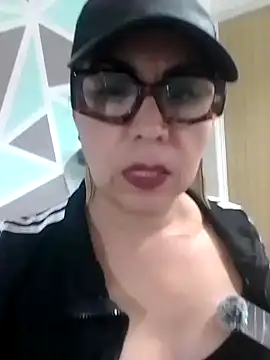 Snapshot of SweetCatheryne chatting on 07-10-26, 09:17 SweetCatheryne online show from 07-10-26, 09:17