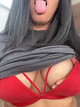 Suandenilo7 online show from 04-30-26, 06:47