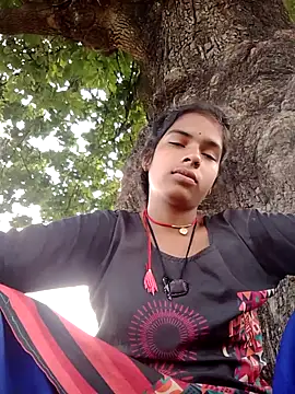 Snapshot of Gulika_Doshi chatting on 09-19-25, 02:57 Gulika Doshi online show from 09-19-25, 02:57