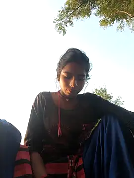 Snapshot of Gulika_Doshi chatting on 10-14-25, 01:28 Gulika Doshi online show from 10-14-25, 01:28