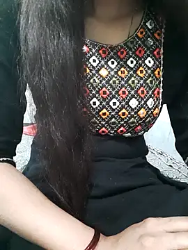 Aarti-kumri online show from 02-15-26, 08:16