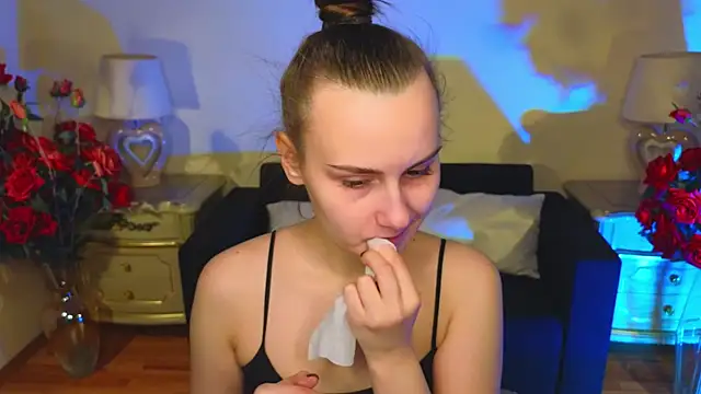 Kelly Cartier online show from 11-30-25, 11:58