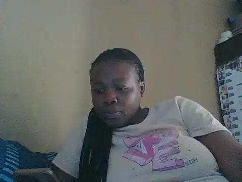 Snapshot of chocolateboobs92 chatting on 10-30-25, 09:00 chocolateboobs92 online show from 10-30-25, 09:00