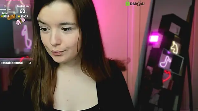 nika-still online show from 11-11-25, 02:28