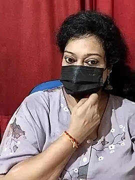 Snapshot of surekha-30 chatting on 05-25-26, 06:03 surekha-30 online show from 05-25-26, 06:03