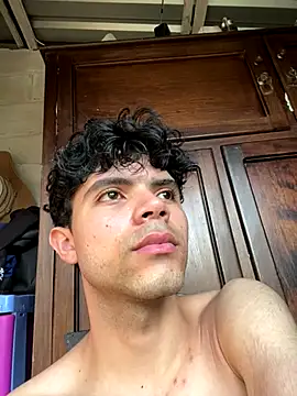 Axel-Mejia online show from 12-14-25, 08:46