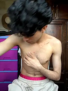 Axel-Mejia online show from 12-20-25, 03:19