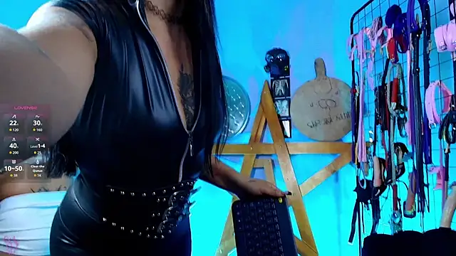 mrGeorgina clhoe bdsm online show from 09-10-25, 08:20