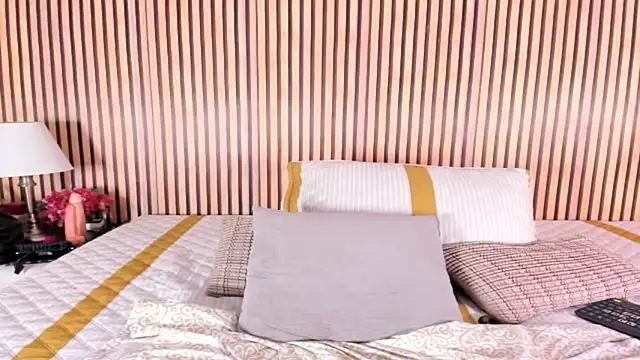 keeyla stone online show from 10-16-25, 10:22