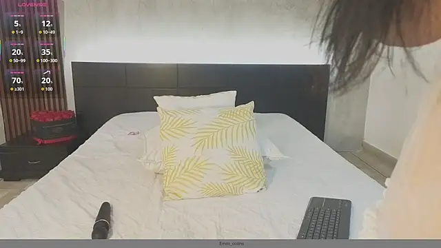 emmi collinss online show from 06-30-26, 07:48