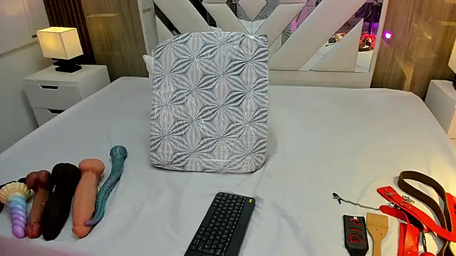 Snapshot of VanessaHard_as chatting on 06-04-26, 07:42 VanessaHard as online show from 06-04-26, 07:42